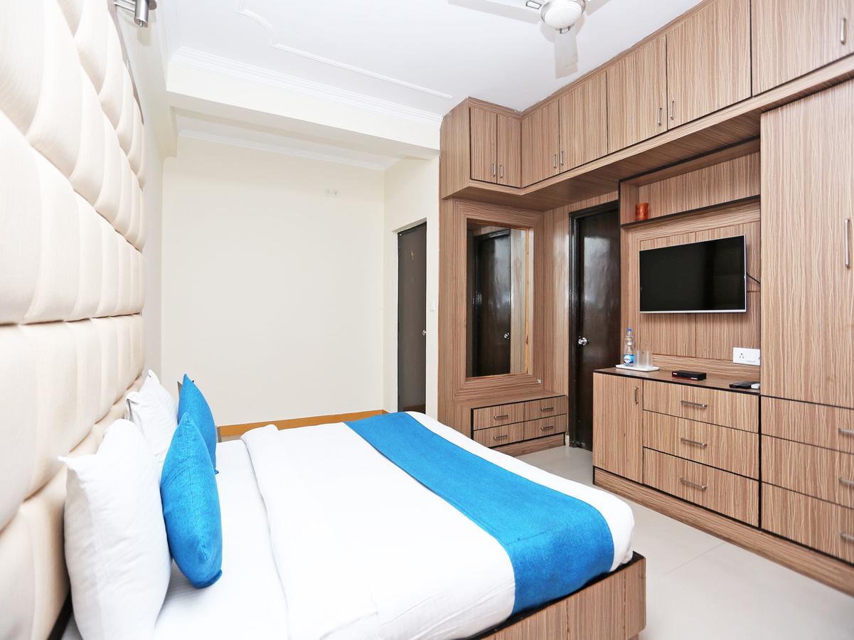 Oyo 10425 Queens Pearl Inn Dehradun Exteriör bild