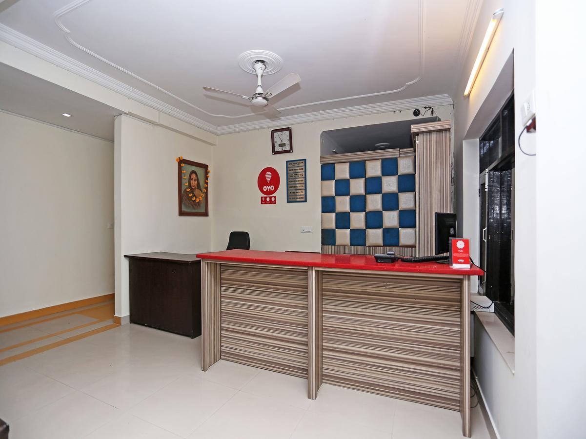Oyo 10425 Queens Pearl Inn Dehradun Exteriör bild