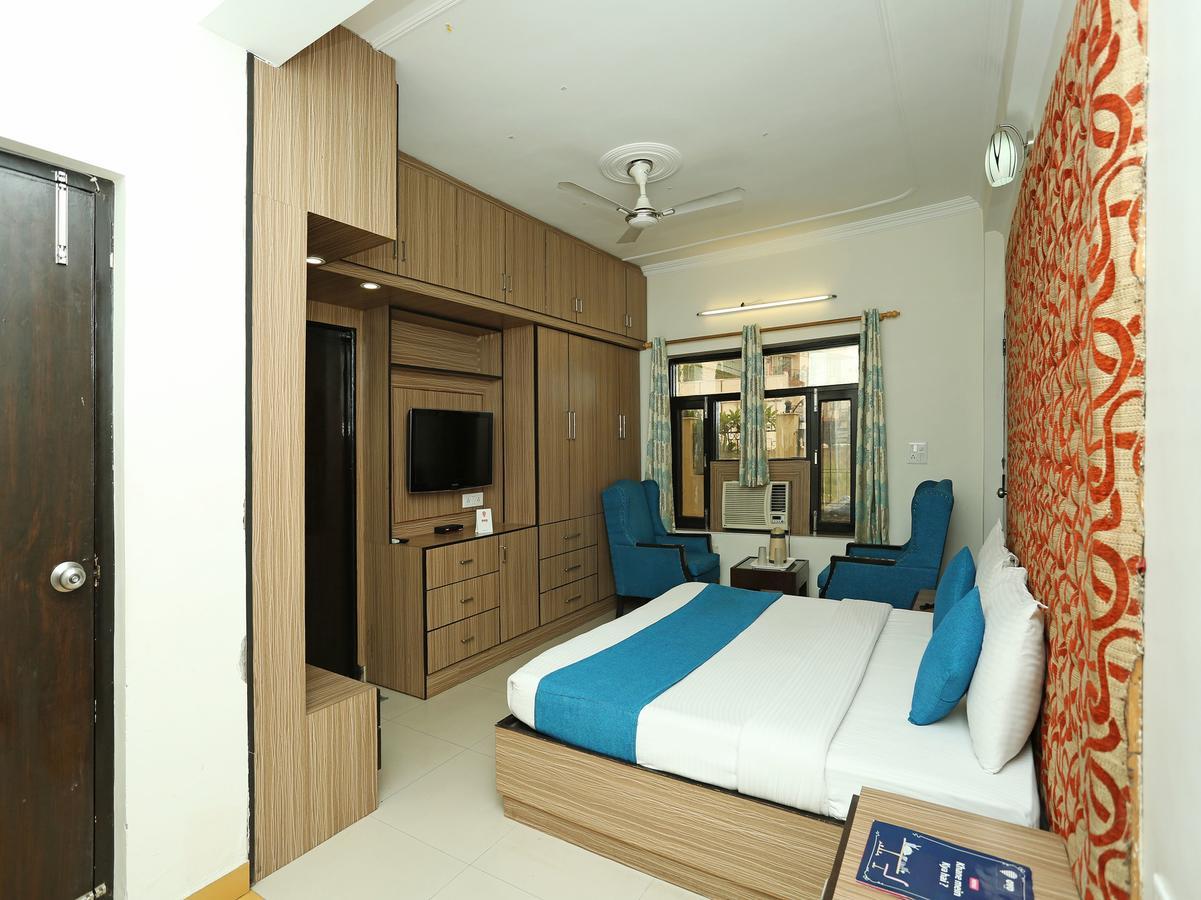 Oyo 10425 Queens Pearl Inn Dehradun Exteriör bild