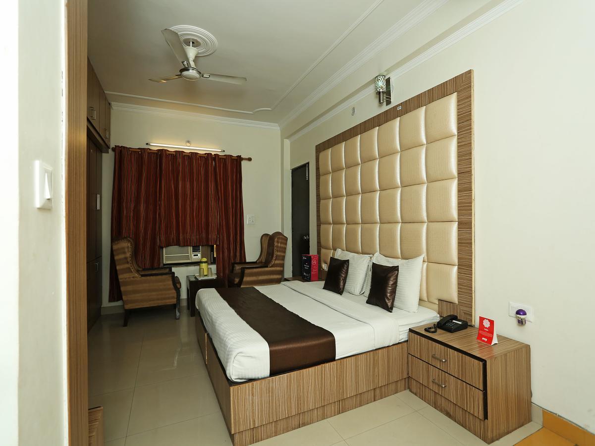Oyo 10425 Queens Pearl Inn Dehradun Exteriör bild